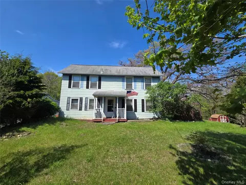 89 5th Ave, Newburgh, NY 12550