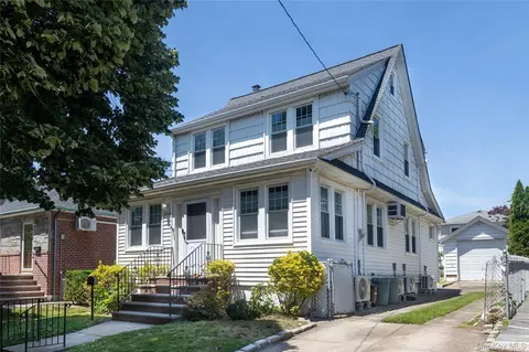 15719 13th Ave, New York, NY 11357