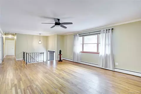 Living - 7 Eagle St, Ramapo, NY 10977 photo 2 of 3
