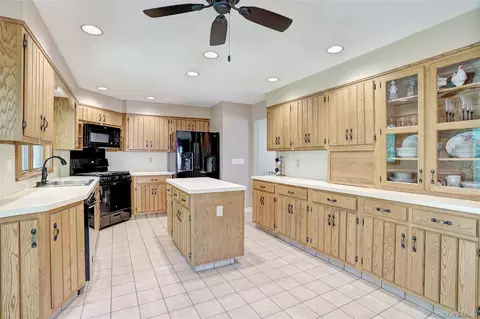 Kitchen - 7 Eagle St, Ramapo, NY 10977 photo 1 of 2