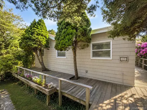 236 Sea Walk, Sayville, NY 11782