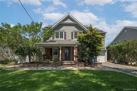 1533 Lowell Ave, North Hempstead, NY 11040