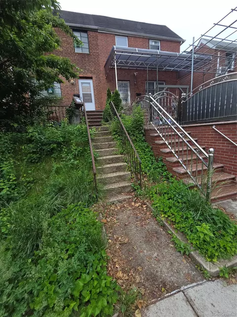 15046 78th Rd, Flushing, NY 11367