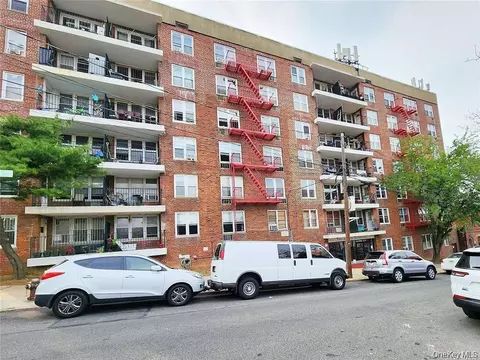 86-05 60th Rd #3B, New York, NY 11373
