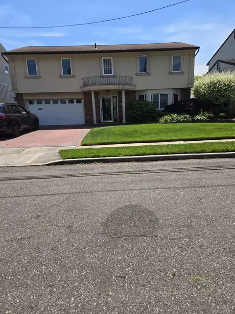 533 Halevy Dr, Cedarhurst, NY 11516