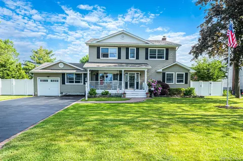 103 Hilary St, West Sayville, NY 11796
