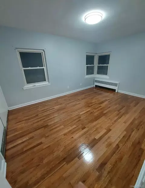 Bedroom - 141-66 73rd Ter, Flushing, NY 11367 photo 1 of 1