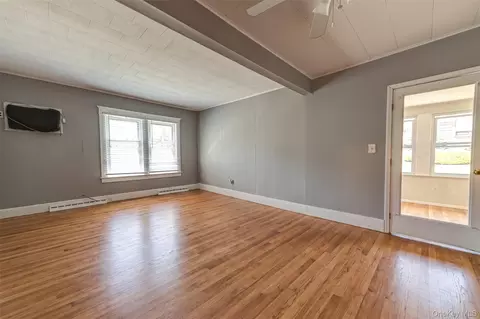 Living - 129 Bay Ave, Patchogue, NY 11772 photo 2 of 5