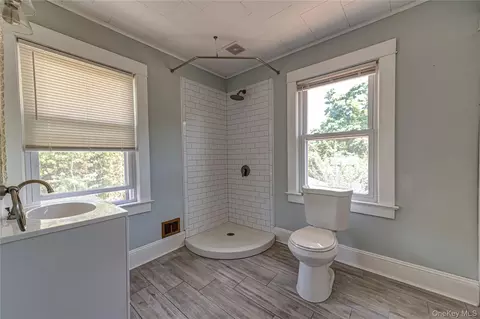 Bath - 129 Bay Ave, Patchogue, NY 11772 photo 1 of 2