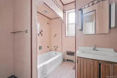 Bath - 224 E 55th St, Brooklyn, NY 11203 photo 3 of 3