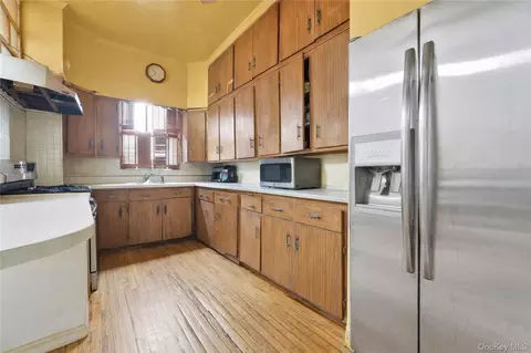 Kitchen - 224 E 55th St, Brooklyn, NY 11203 photo 1 of 2