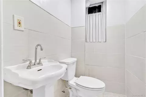 Bath - 224 E 55th St, Brooklyn, NY 11203 photo 2 of 3