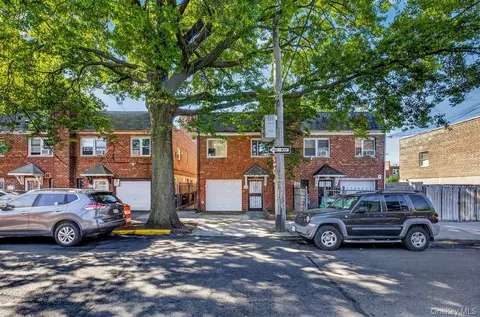 9628 41st Ave, New York, NY 11368