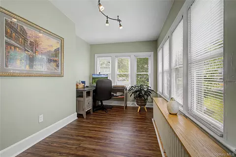 Entry Way - 75 S Randolph Ave, Poughkeepsie, NY 12601 photo 2 of 5