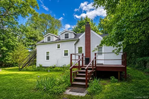 47 Bayonne Ave, Central Islip, NY 11722