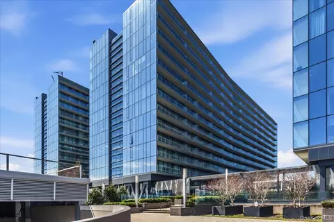 131-03 40th Rd #9N, Flushing, NY 11354