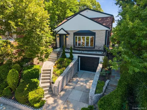 8549 Avon St, New York, NY 11432