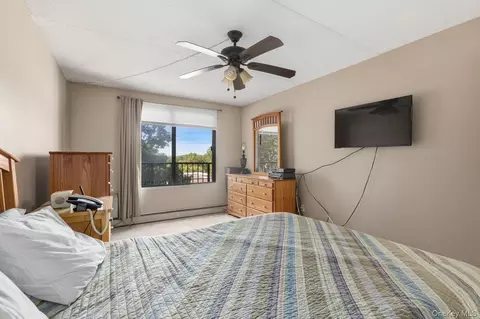 Bedroom - 150 Overlook #5F, Peekskill, NY 10566 photo 5 of 5