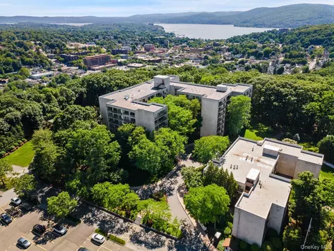 View/Area - 150 Overlook #5F, Peekskill, NY 10566 photo 1 of 4