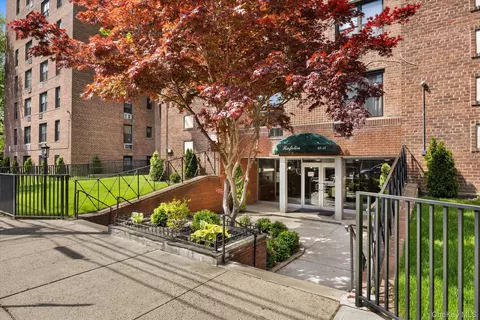 65-15 38th Ave #5K, New York, NY 11377