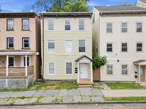157 Chambers St, Newburgh, NY 12550