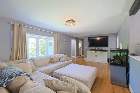 473 Doansburg Rd, Patterson, NY 12563