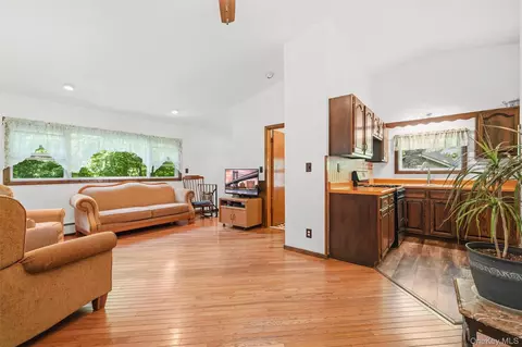 Living - 3 Echo Trl, Monroe, NY 10950 photo 4 of 4