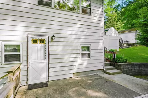 Exterior - 3 Echo Trl, Monroe, NY 10950 photo 5 of 11