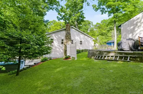 Exterior - 3 Echo Trl, Monroe, NY 10950 photo 7 of 11