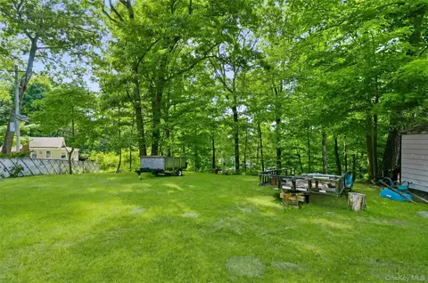 Exterior - 3 Echo Trl, Monroe, NY 10950 photo 6 of 11