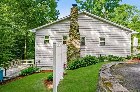 Exterior - 3 Echo Trl, Monroe, NY 10950 photo 9 of 11