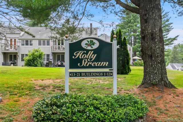 502 Holly Stream Ct, Southeast, NY 10509