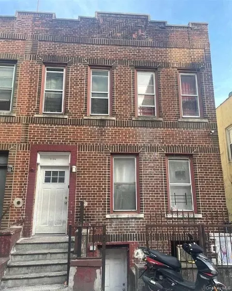 1094 Longfellow Ave, New York, NY 10459