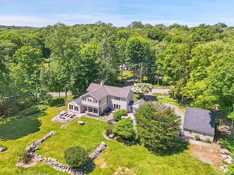 124 East St, Lewisboro, NY 10590