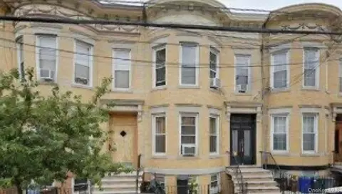 75-37 61st St, New York, NY 11385