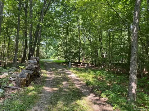 554 E 545 E Mountain Rd N, Philipstown, NY 10516 photo 3