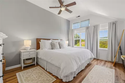 Bedroom - 125 Riverbend Dr, Peekskill, NY 10566 photo 1 of 4