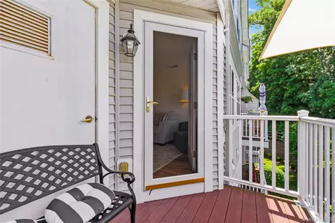 Exterior - 125 Riverbend Dr, Peekskill, NY 10566 photo 4 of 7
