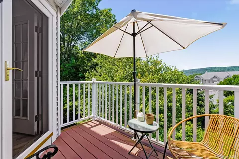 Exterior - 125 Riverbend Dr, Peekskill, NY 10566 photo 3 of 7