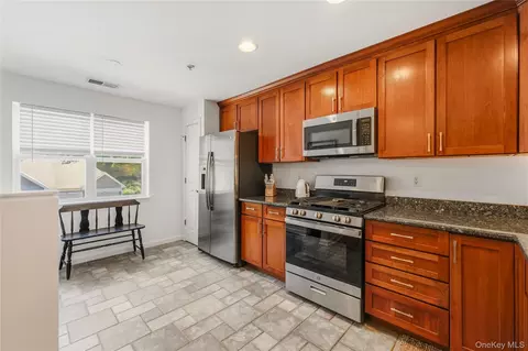 Kitchen - 125 Riverbend Dr, Peekskill, NY 10566 photo 1 of 3