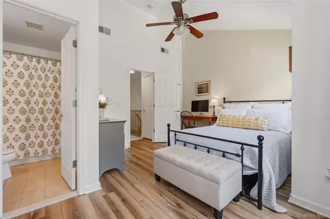 Bedroom - 125 Riverbend Dr, Peekskill, NY 10566 photo 4 of 4
