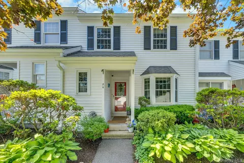 24 Briar Ct, Lewisboro, NY 10518