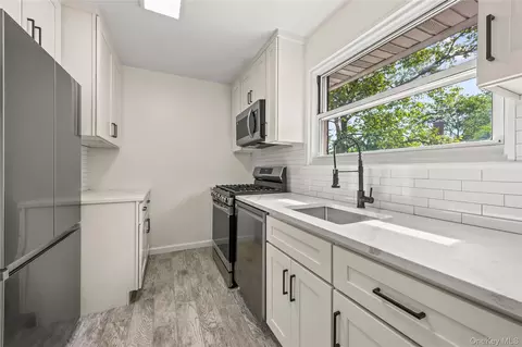82-63 Langdale St #2ND, New York, NY 11040