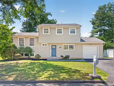 42 Chestnut Oval, Orangetown, NY 10962
