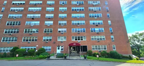 615 Palmer Rd #101, Yonkers, NY 10701