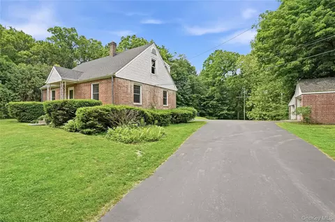 28 Kent Rd, Wappinger, NY 12590