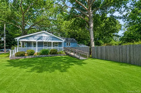 3 Curtis Dr, Sound Beach, NY 11789