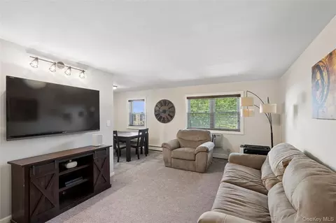 Living - 260 Waverly Ave #49, Patchogue, NY 11772 photo 1 of 1