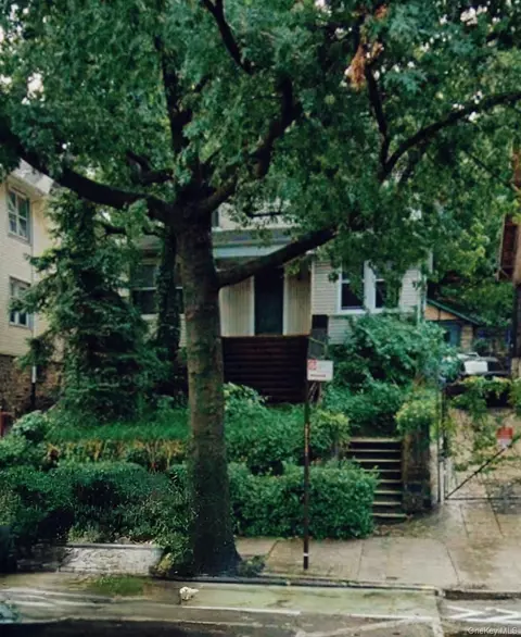 1880 University Ave, New York, NY 10453