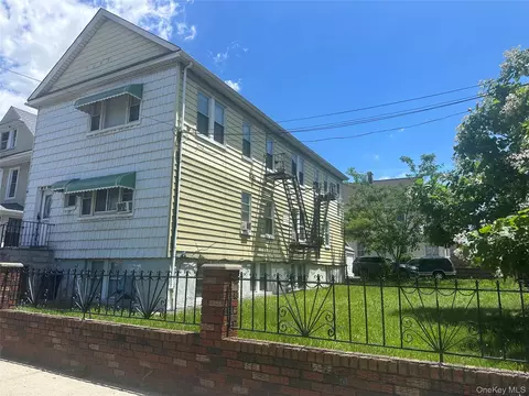 102-06 27th Ave, New York, NY 11369